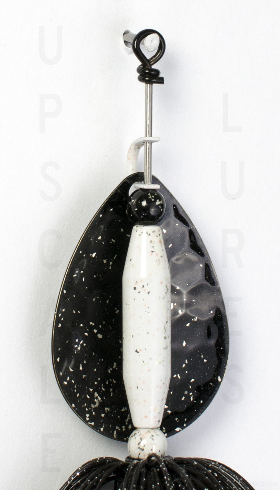 Nifty Fifty Spinner Bait White/Black 5.5 Inches