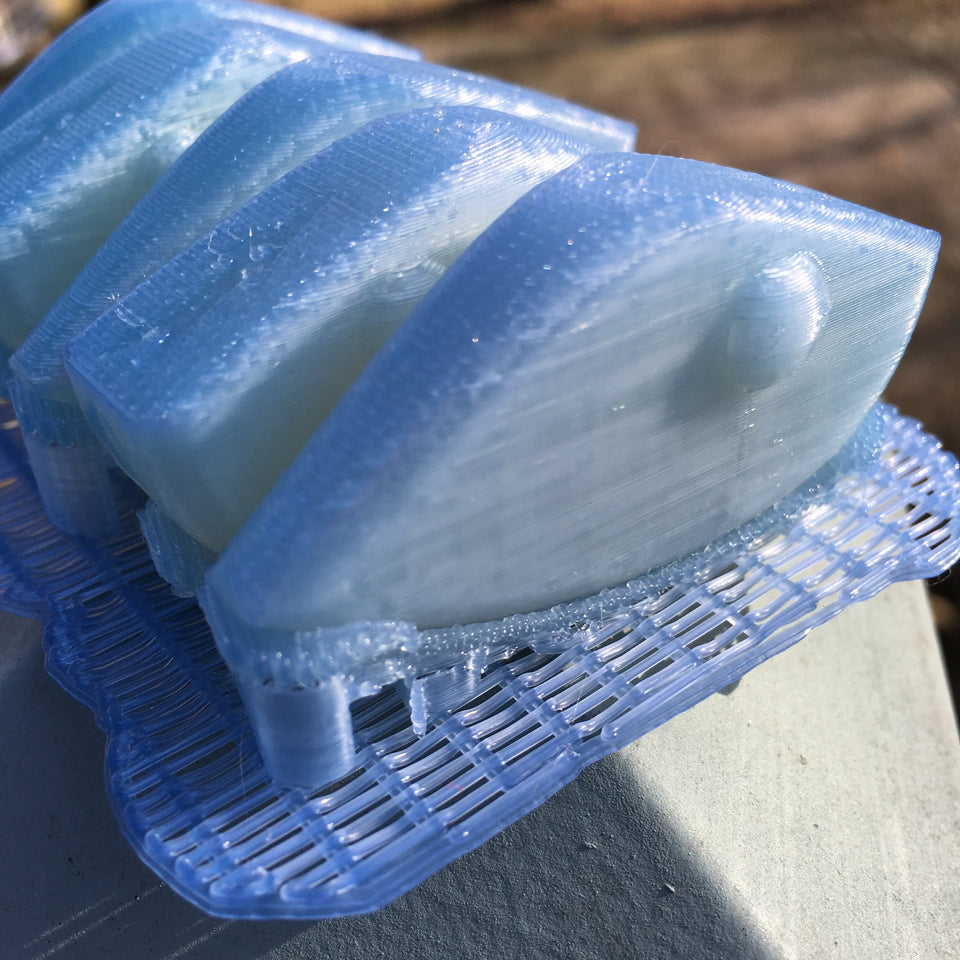 LIPLESS CRANKBAIT 2 INCH BLANK 3D PRINTED FRESH OFF THE PRINTER (UV BLUE)