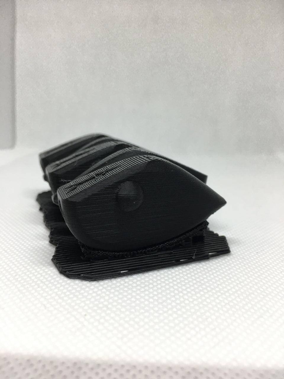 LIPLESS CRANKBAIT 2 INCH BLANK 3D PRINTED FRESH OFF THE PRINTER (BLACK)