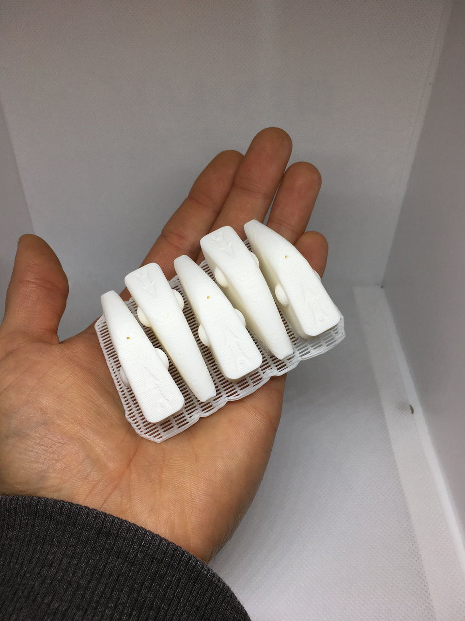 LIPLESS CRANKBAIT 2 INCH BLANK 3D PRINTED FRESH OFF THE PRINTER (WHITE)