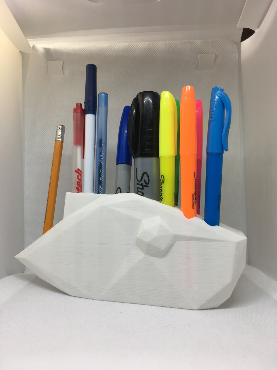 FISHING LURE PEN HOLDER LOW POLY VERSION 3 (STL FILE)